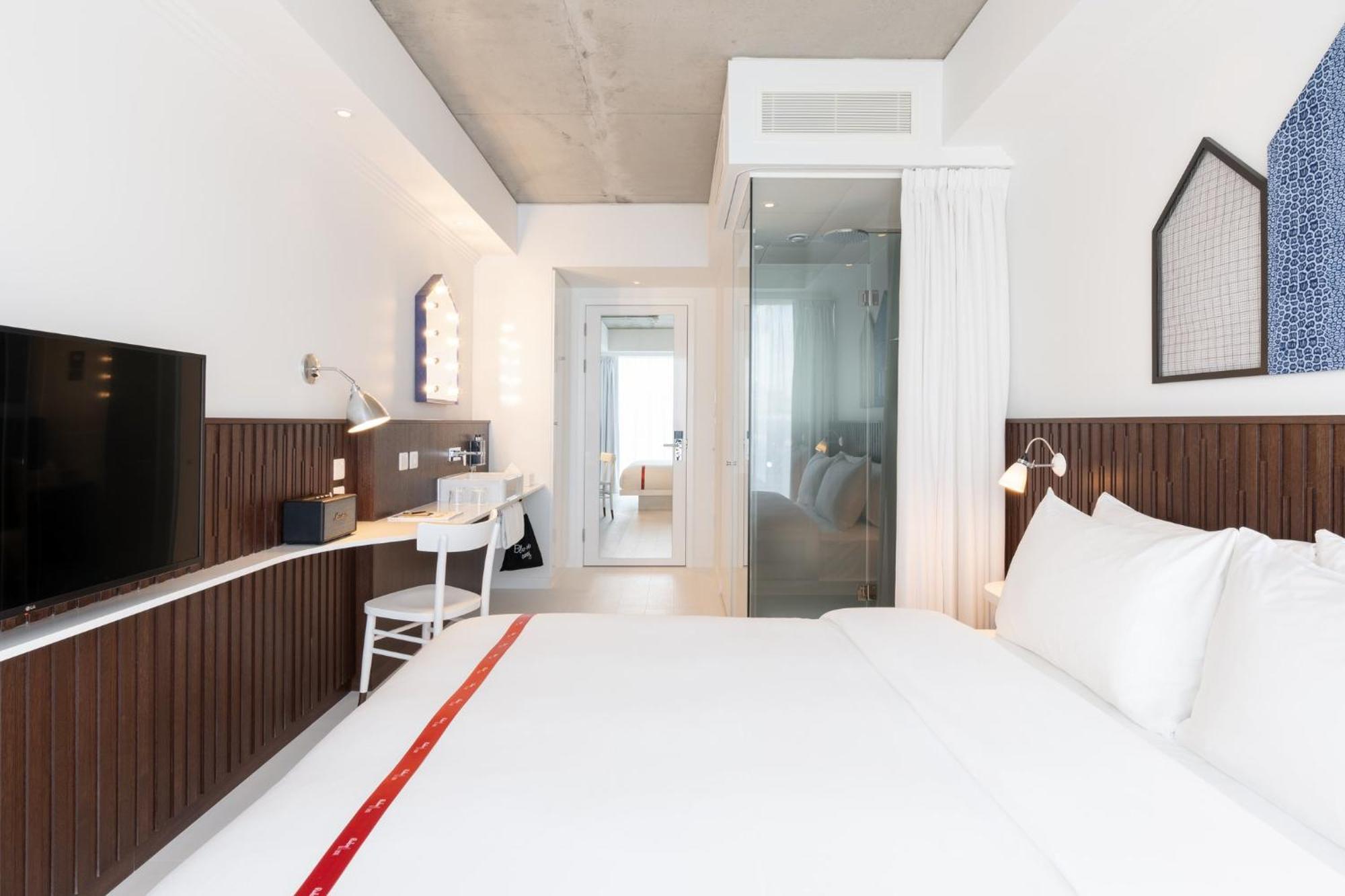 Ruby Zoe Hotel Лондон Экстерьер фото