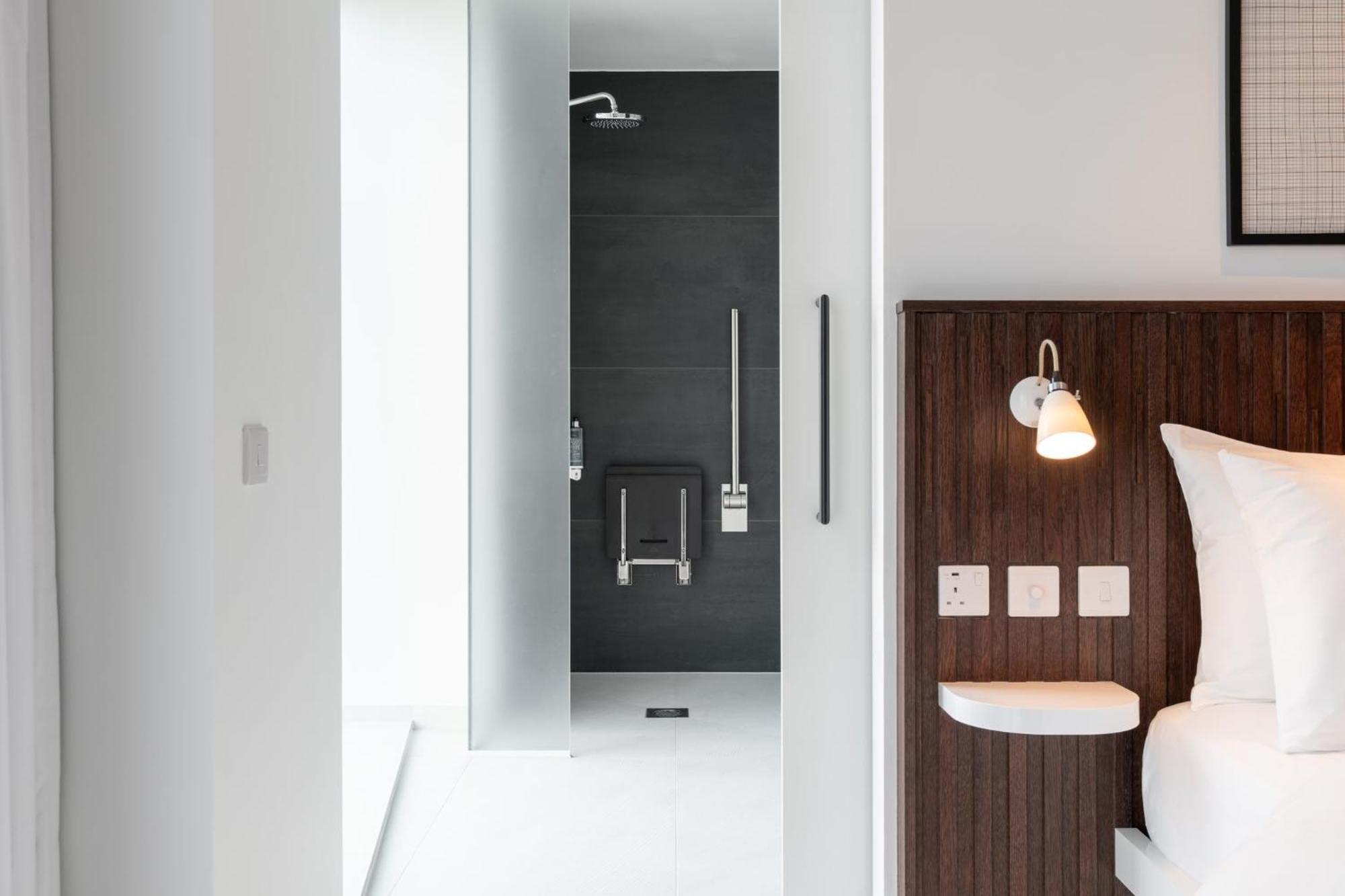 Ruby Zoe Hotel Лондон Экстерьер фото