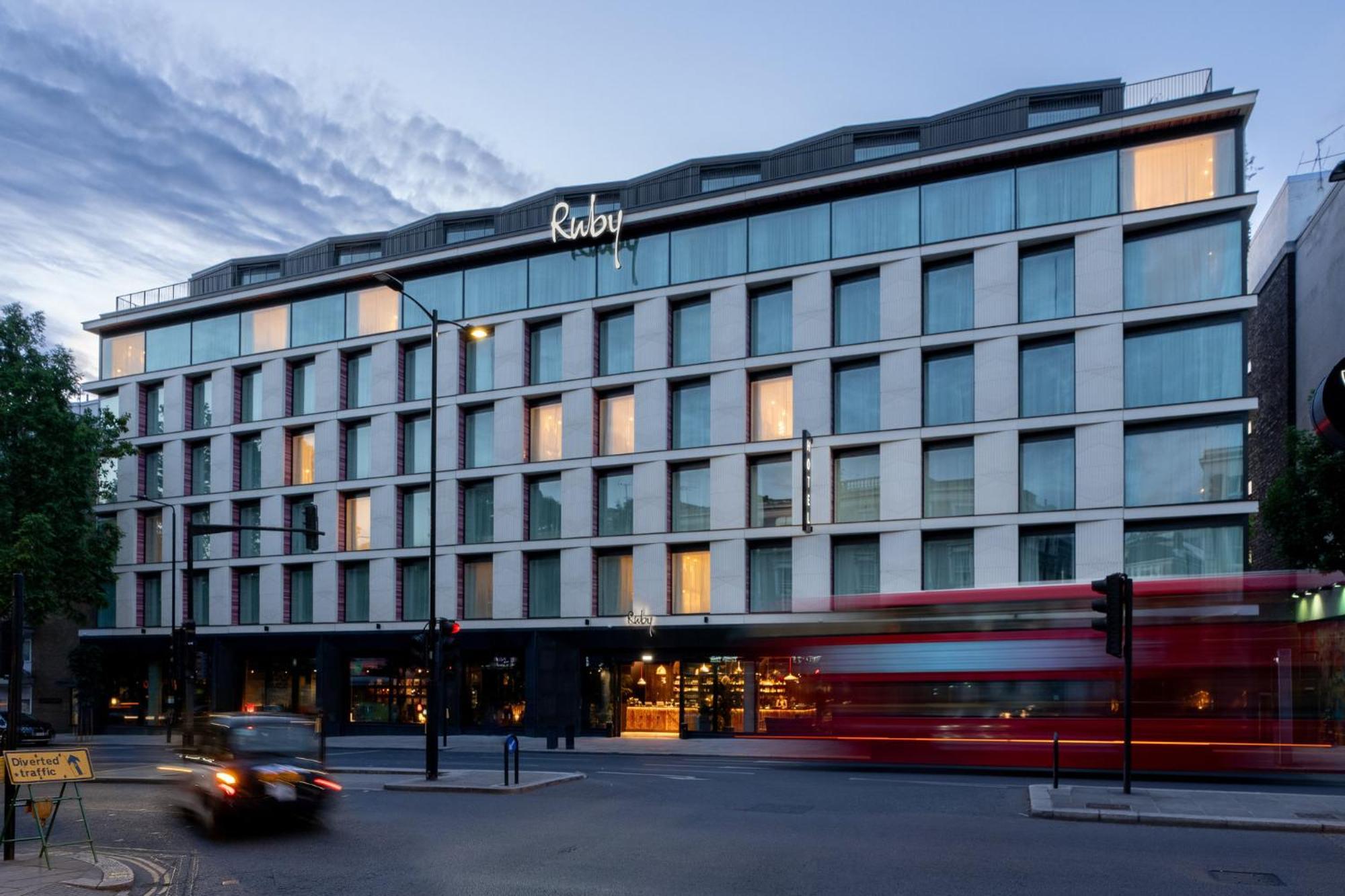 Ruby Zoe Hotel Лондон Экстерьер фото